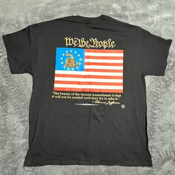 Gildan Other - 2ND AMENDMENT WE THE PEOPLE t-shirt